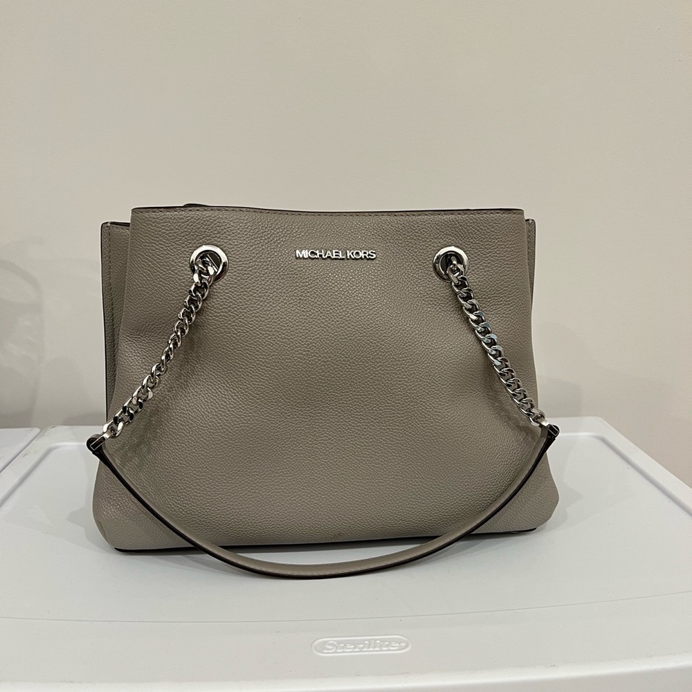 Michael Kors grey purse.